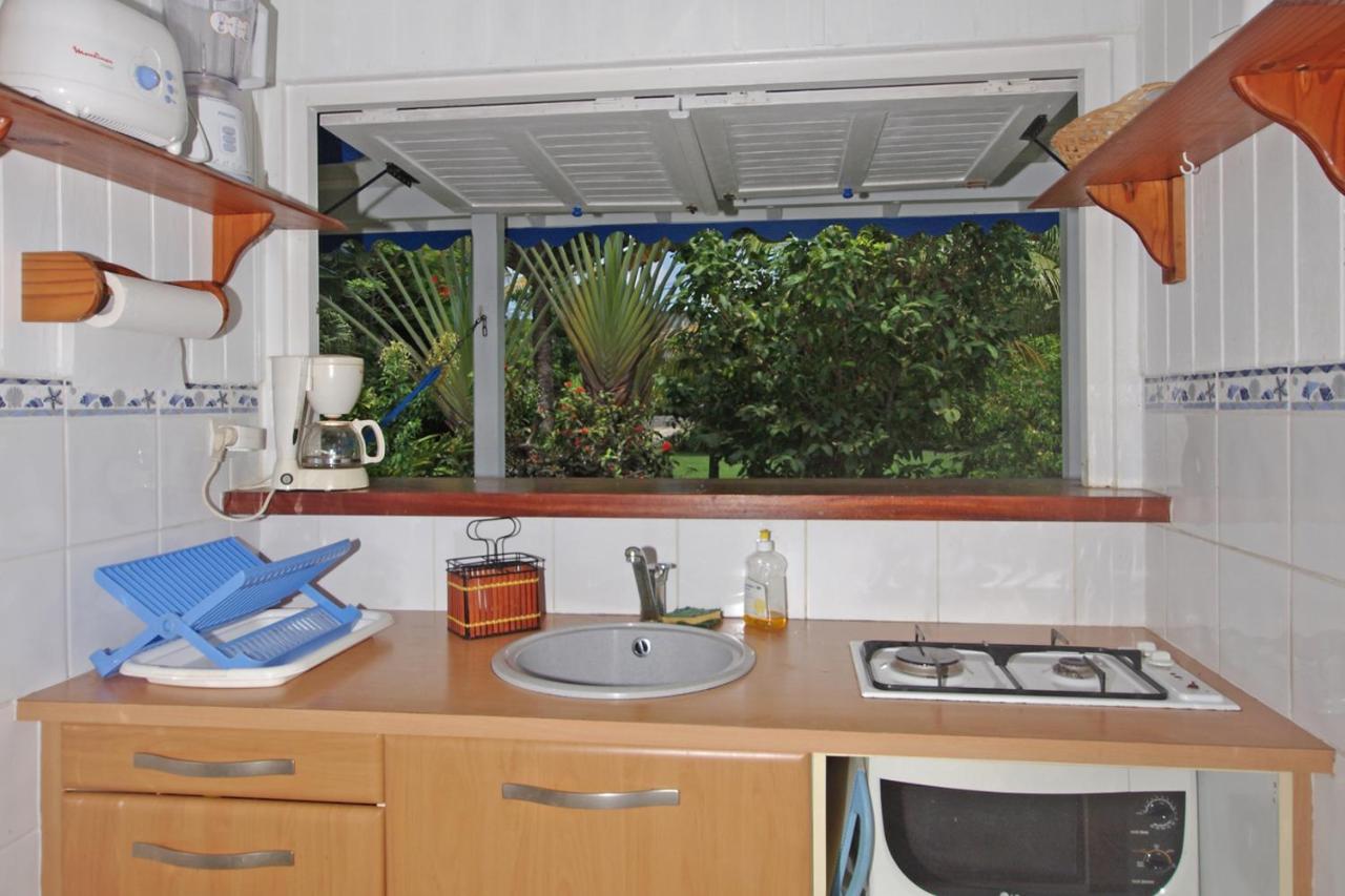 Gite Le Colibri Bungalow Azur Avec Reserve D'Eau 생프랑수아 외부 사진